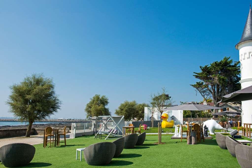 Hotel Chateau Des Tourelles - Relais Thalasso & Spa Pornichet Kültér fotó